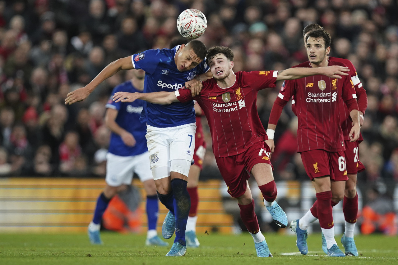 安帅谈维尼修斯国家德比不满被换下：我跟他说他犯了一个错误