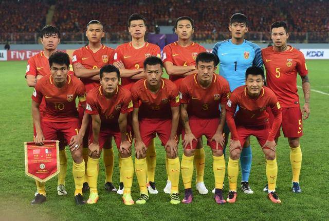 西媒：皇马在伯纳乌举行圣诞活动，9天净收入600万至1000万欧元（西媒：伯纳乌圣诞活动助皇马9天净入600万至1000万欧元）