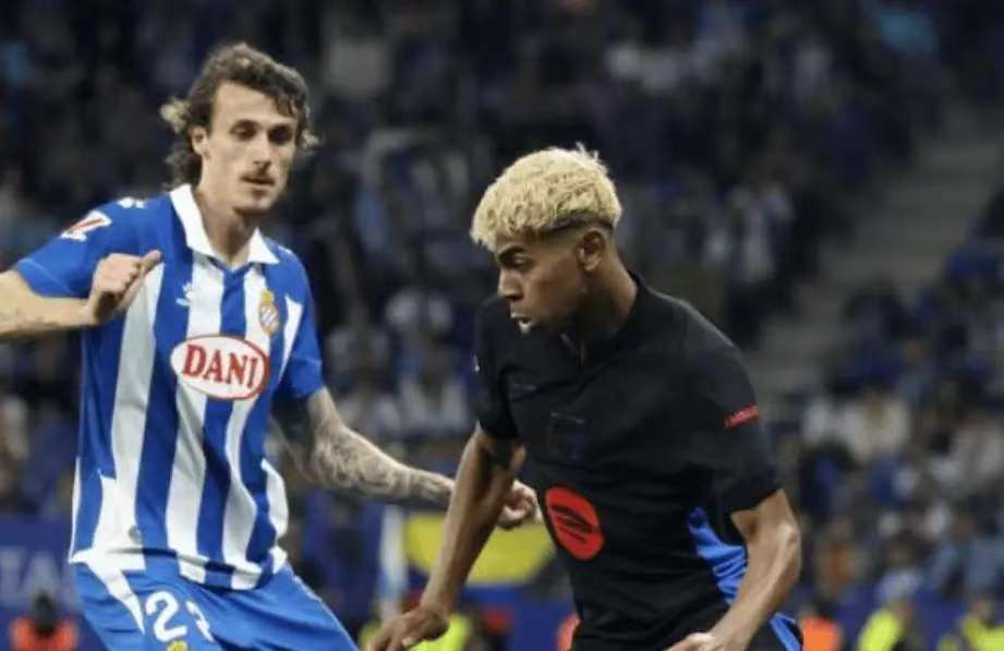 赖特抨击阿森纳球星，称其“形同虚设”应该“30分钟后就被换下”