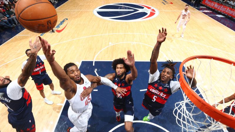 阿森纳客战维拉首发：萨卡PK沃特金斯，哲凯替补，埃泽先发